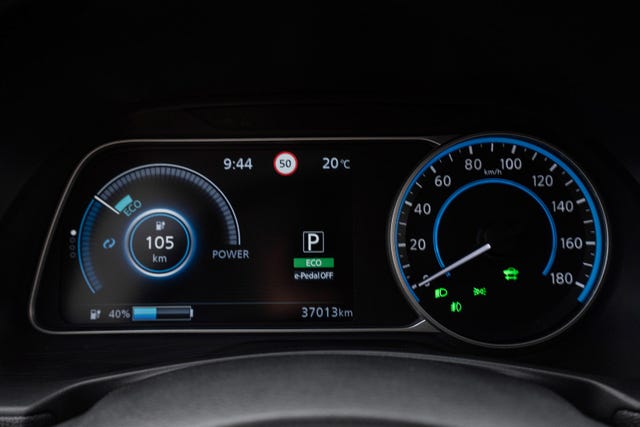 2019 NISSAN LEAF - 17