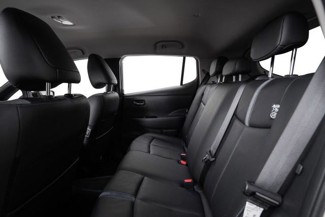 2019 NISSAN LEAF - 12