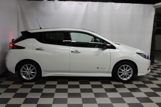 SJNFAAZE1U0036613 2019 NISSAN LEAF-2