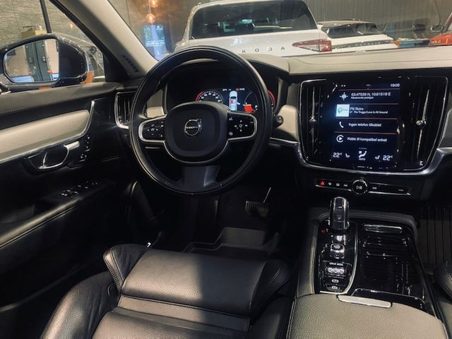 2019 VOLVO V90 - 21