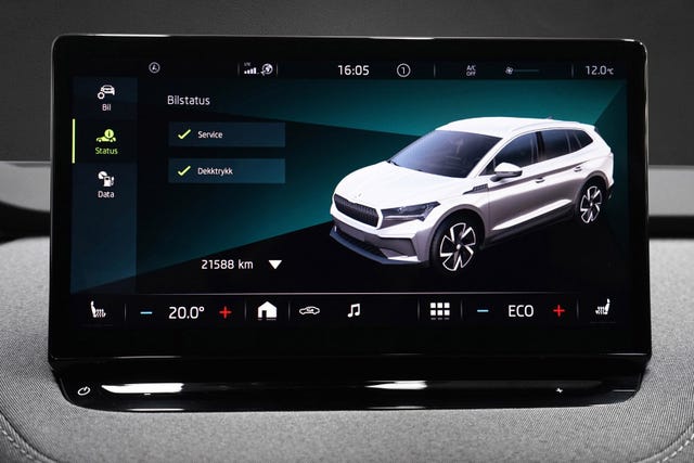 2022 SKODA ENYAQ - 42