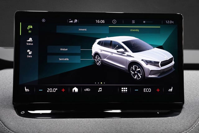 2022 SKODA ENYAQ - 43
