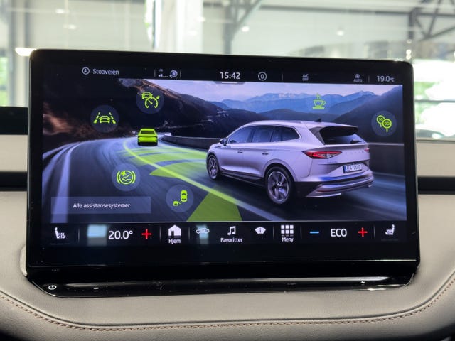 2022 SKODA ENYAQ - 25