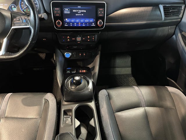 2019 NISSAN LEAF - 14