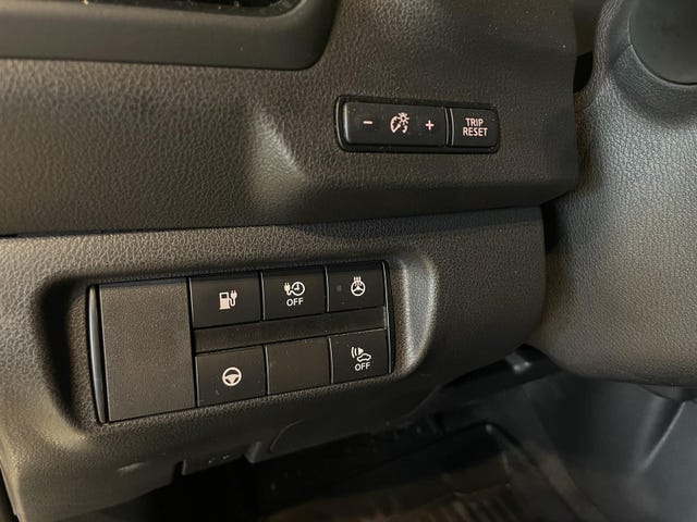 2019 NISSAN LEAF - 26