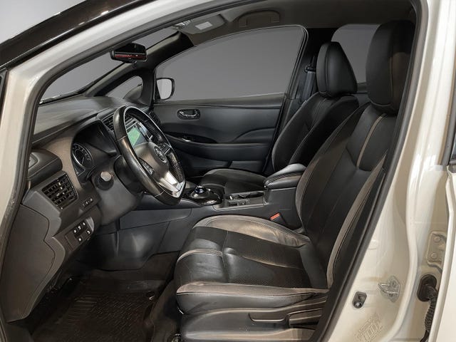 2019 NISSAN LEAF - 10
