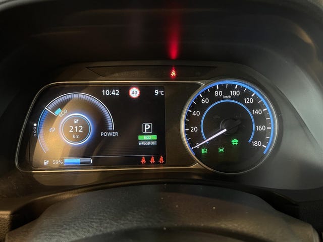 2019 NISSAN LEAF - 12