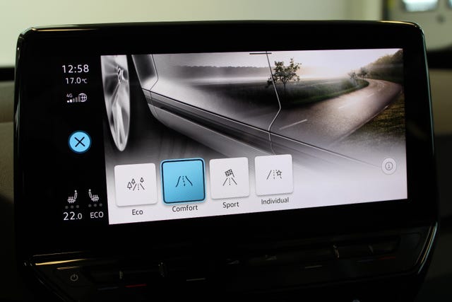 2021 VOLKSWAGEN ID.3 - 28