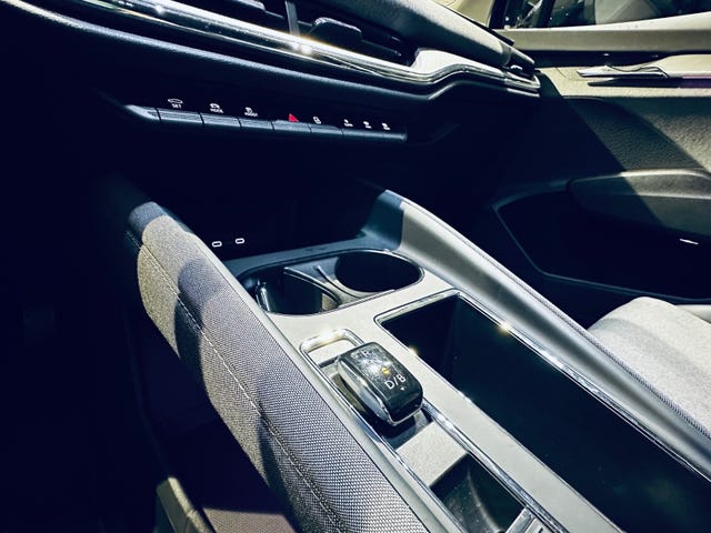 2022 SKODA ENYAQ - 14
