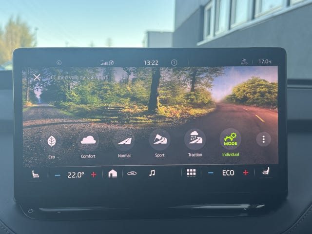 2022 SKODA ENYAQ - 28