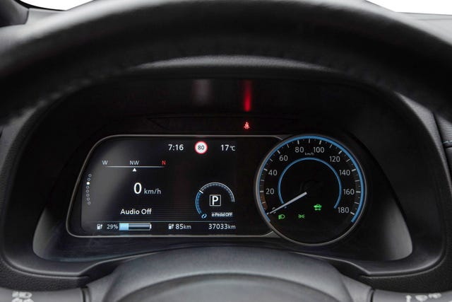 2019 NISSAN LEAF - 11