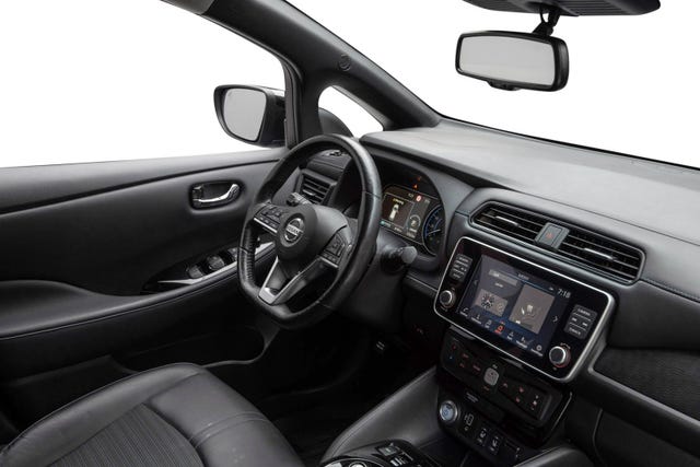 2019 NISSAN LEAF - 21