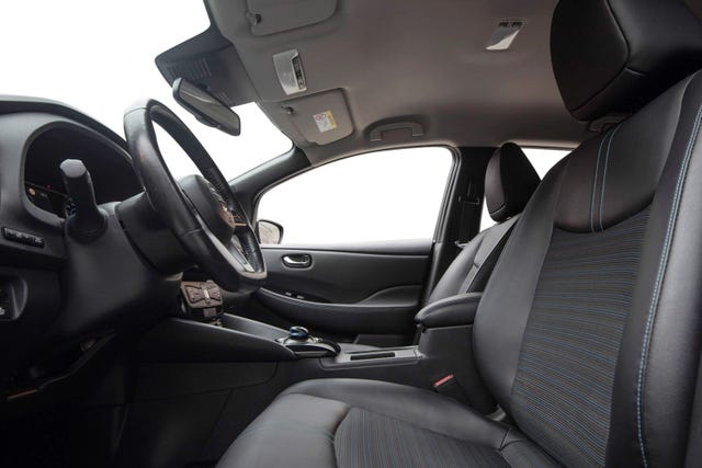 2019 NISSAN LEAF - 8