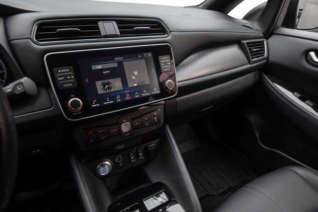 2019 NISSAN LEAF - 13