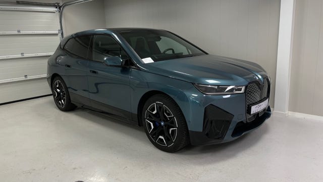WBY11CF01NCJ69863 2022 BMW IX XDRIVE 40-4