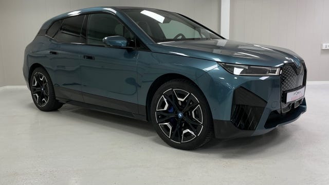 WBY11CF01NCJ69863 2022 BMW IX XDRIVE 40-2