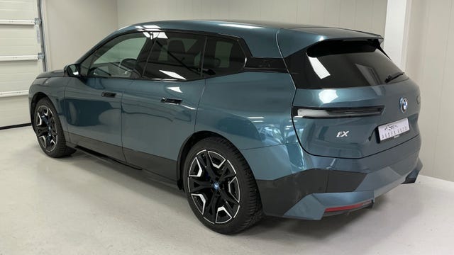 2022 BMW IX XDRIVE 40 - 12