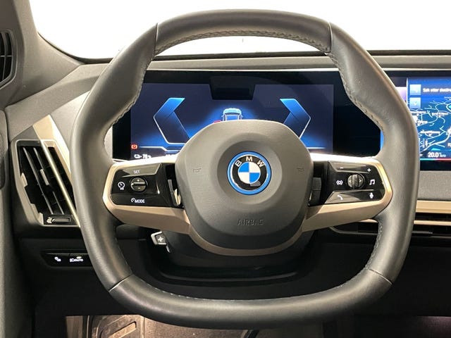 2022 BMW IX XDRIVE 40 - 26
