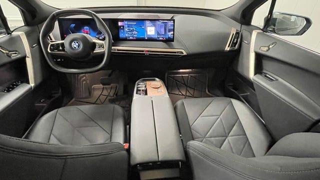 2022 BMW IX XDRIVE 40 - 29