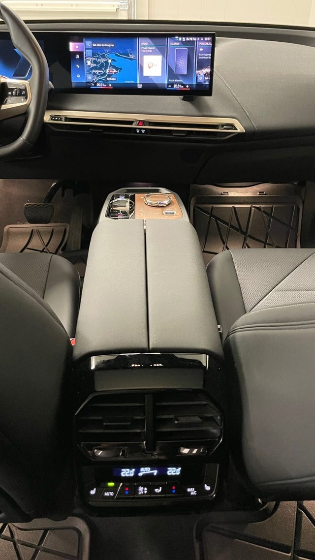 2022 BMW IX XDRIVE 40 - 30