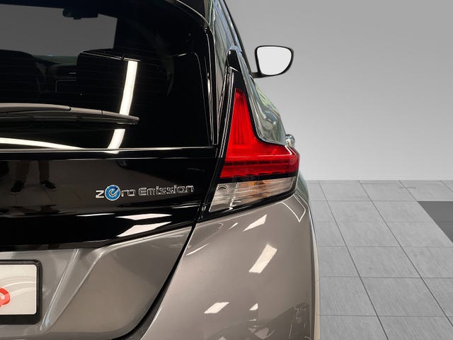 2021 NISSAN LEAF - 8