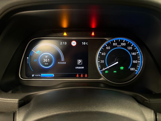 2021 NISSAN LEAF - 18