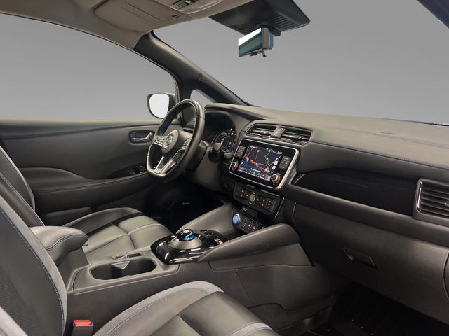 2021 NISSAN LEAF - 19
