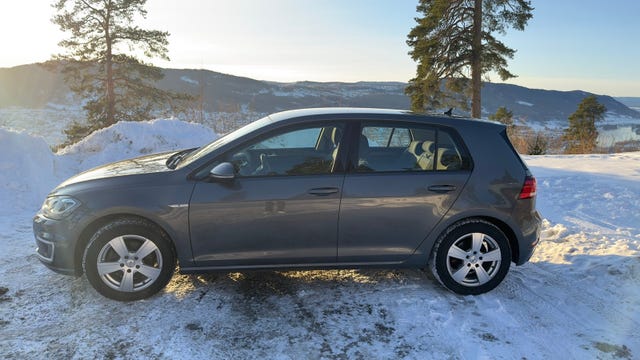 WVWZZZAUZKW904872 2019 VOLKSWAGEN GOLF-2