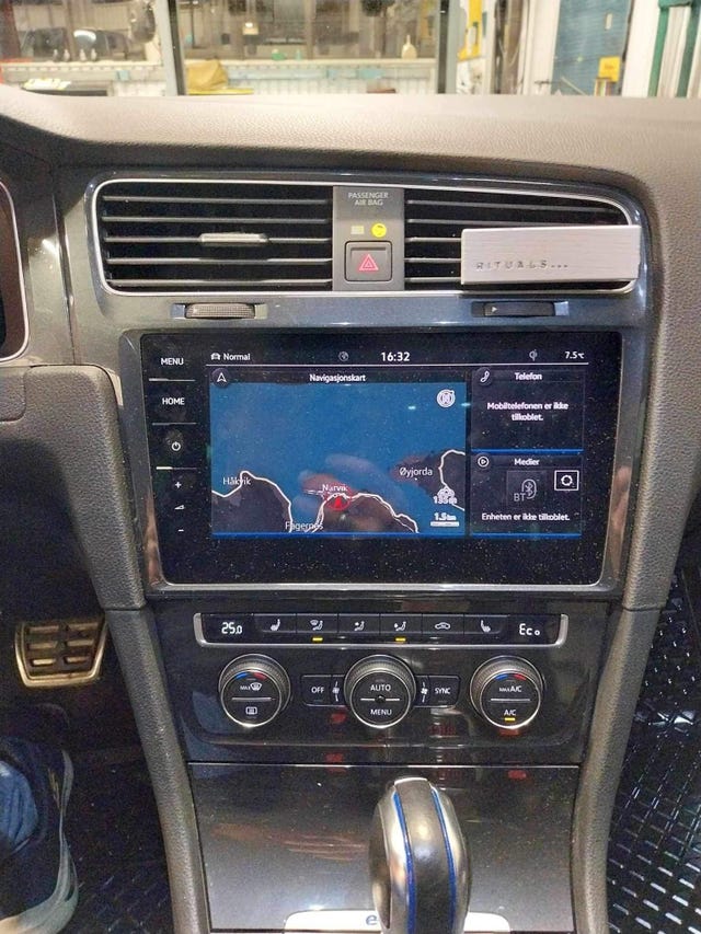 2019 VOLKSWAGEN GOLF - 9