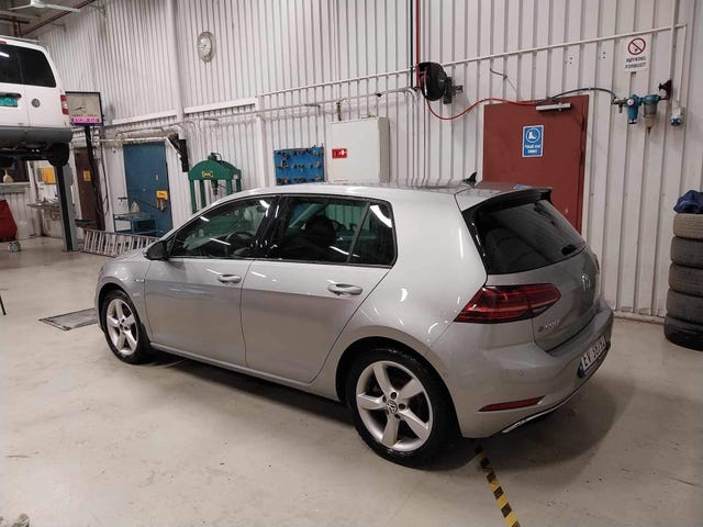 WVWZZZAUZKW907052 2019 VOLKSWAGEN GOLF-3