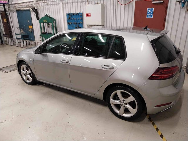 WVWZZZAUZKW907052 2019 VOLKSWAGEN GOLF-2