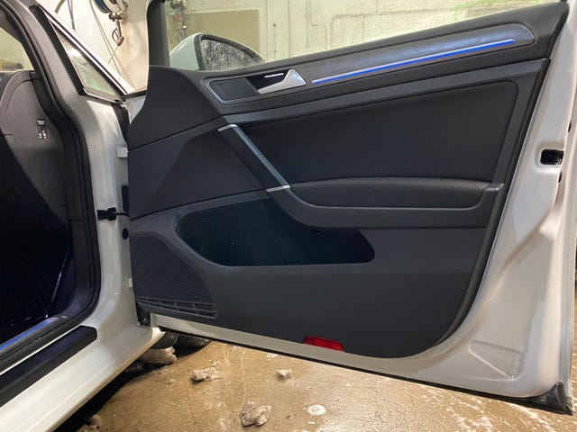 2018 VOLKSWAGEN GOLF - 10