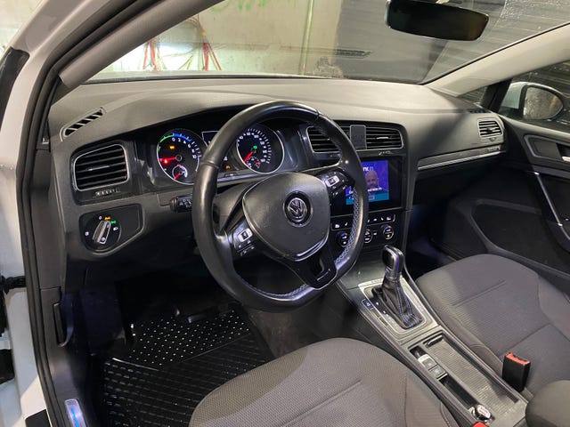 2018 VOLKSWAGEN GOLF - 7