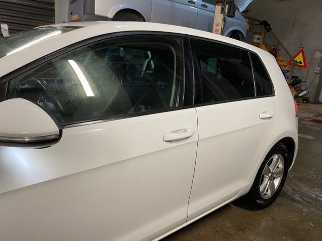 WVWZZZAUZJ8908307 2018 VOLKSWAGEN GOLF-3