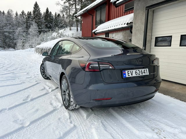 5YJ3E7EB7KF237090 2019 TESLA MODEL 3-4