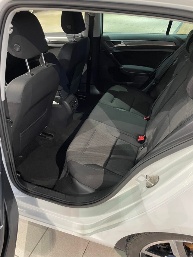 2018 VOLKSWAGEN GOLF - 10