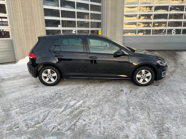 WVWZZZAUZJW902210 2018 VOLKSWAGEN GOLF-5