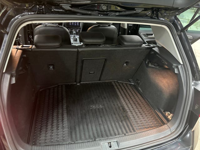 2018 VOLKSWAGEN GOLF - 12