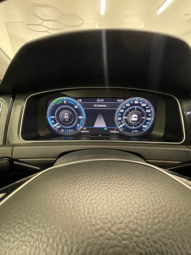 2019 VOLKSWAGEN GOLF - 12