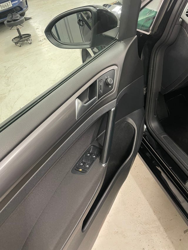 2019 VOLKSWAGEN GOLF - 26