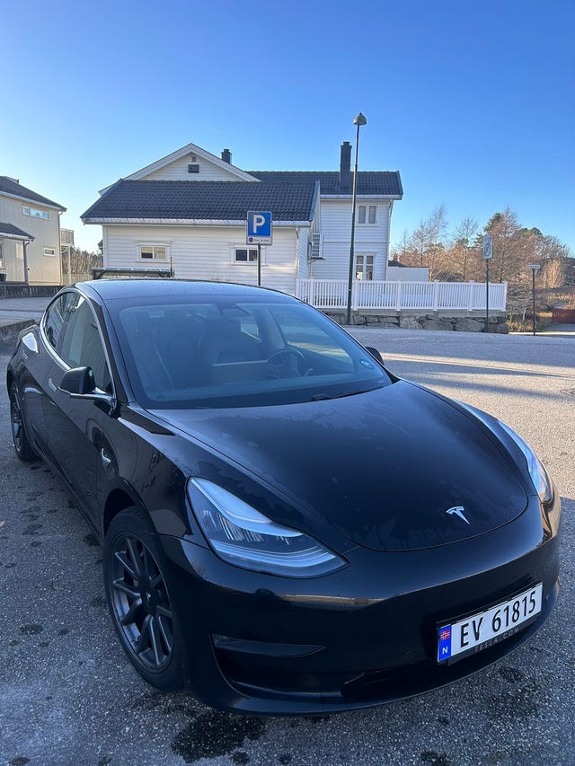 5YJ3E7EB0KF242356 2019 TESLA MODEL 3-1