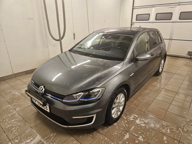 WVWZZZAUZJ8910929 2018 VOLKSWAGEN GOLF-0