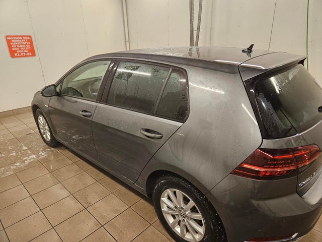 WVWZZZAUZJ8910929 2018 VOLKSWAGEN GOLF-2