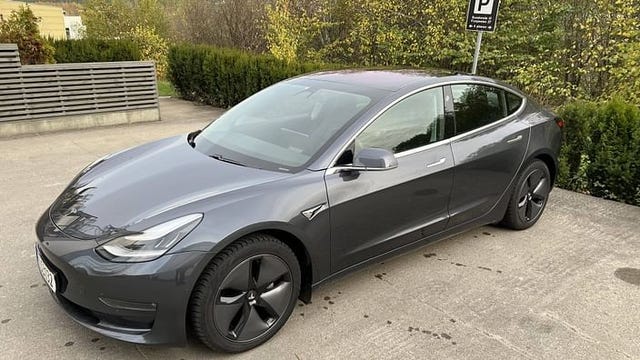 5YJ3E7EBXKF206061 2019 TESLA MODEL 3-0