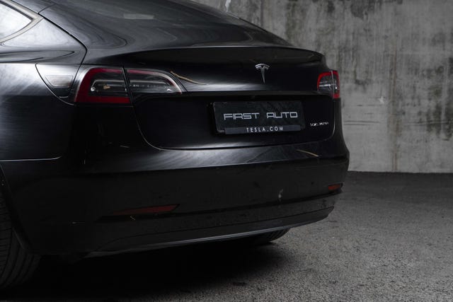2021 TESLA MODEL 3 - 8