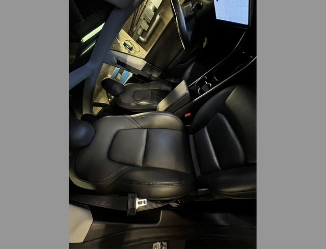 5YJ3E7EBXKF206061 2019 TESLA MODEL 3-5