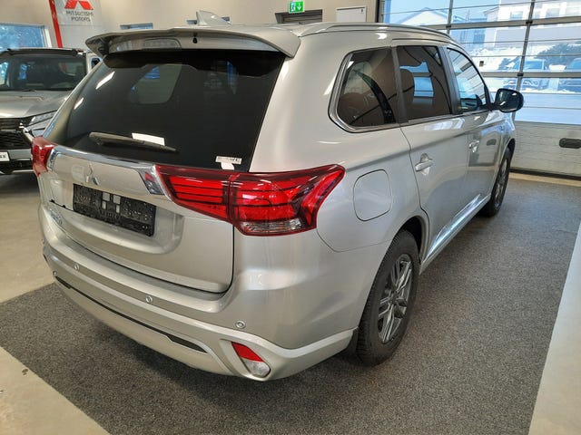 JMBXDGG3WLZ030448 2020 MITSUBISHI OUTLANDER-2