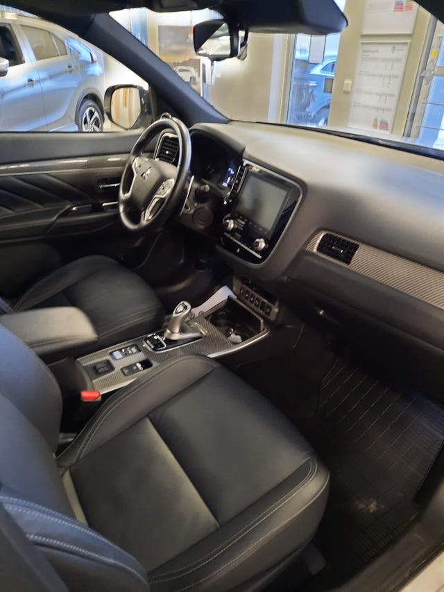 2020 MITSUBISHI OUTLANDER - 8