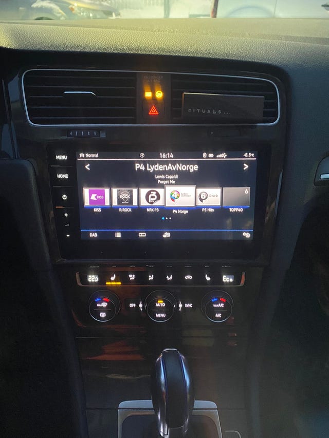 2019 VOLKSWAGEN GOLF - 10