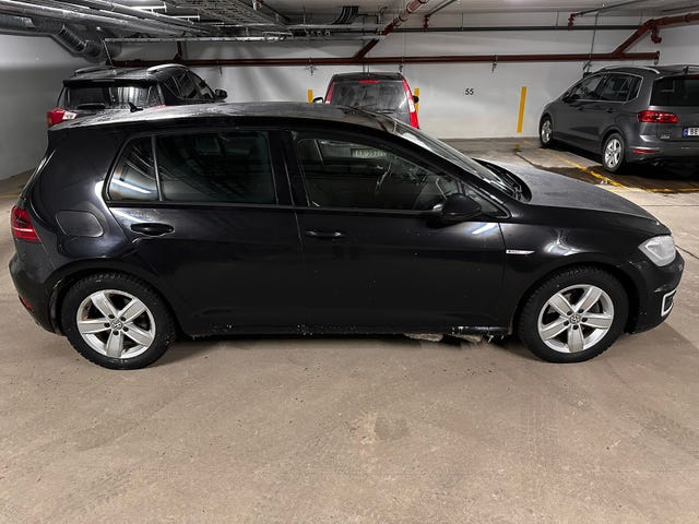 WVWZZZAUZKW913395 2019 VOLKSWAGEN GOLF-1